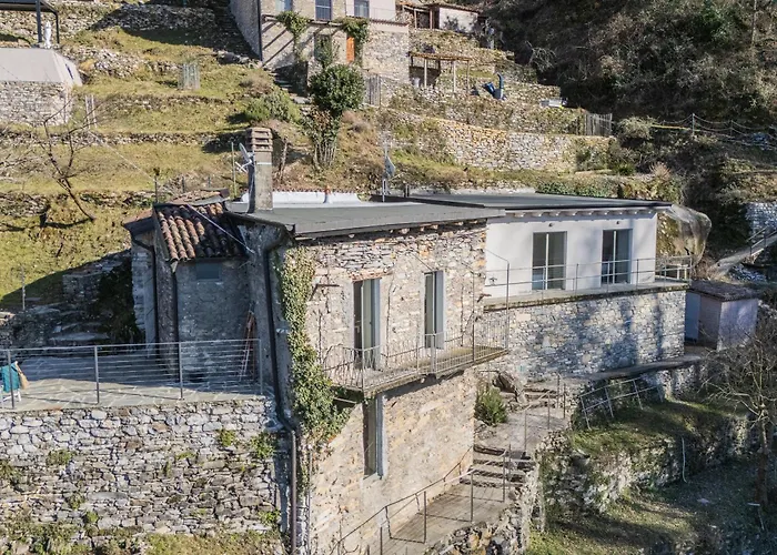 Villa Eugenia -Pool E Garden Retreat In Como Lake